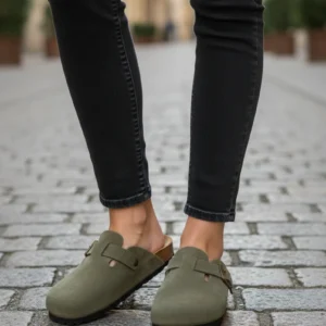 Zueco hebilla Autenti mod. 355 de Serraje en verde