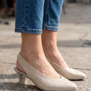Zapato salon pico de fantasia Pitillos mod. 11180 de Piel en oro