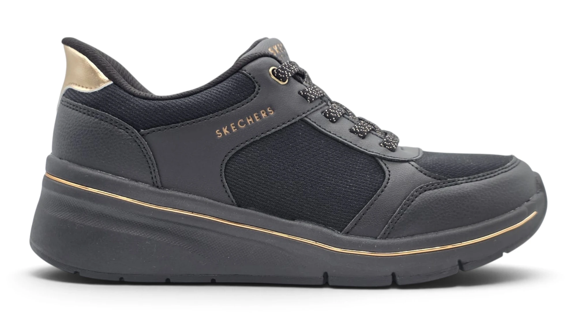 Deportivo cuña Skechers mod. 190366 de Polipiel en negro