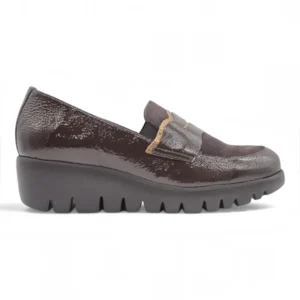 Mocasin cuña Wonders mod. A33360 de Charol en marron