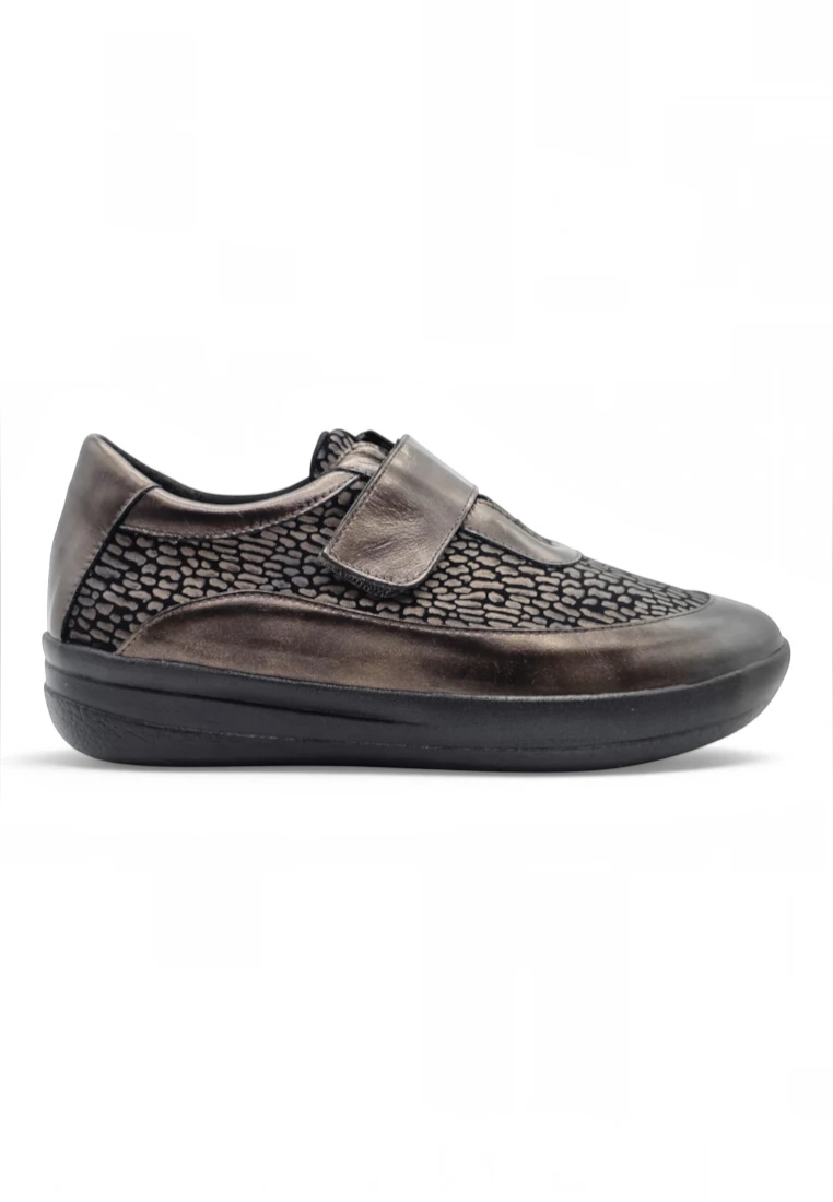 Zapato cómodo Dr. Cutillas mod. 50753 de Piel Napa Elást en marron