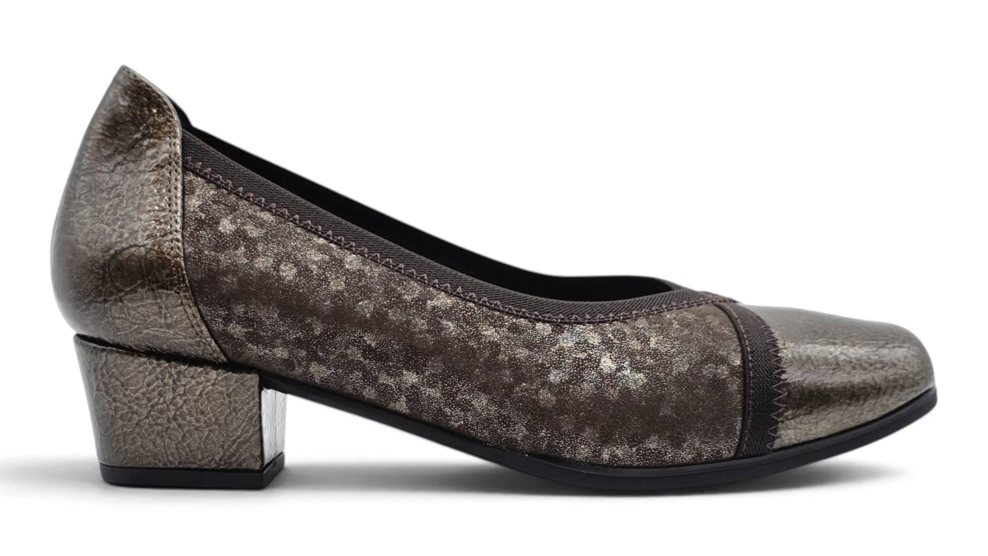 Zapato salón punta charol Dr. Cutillas mod. 81772 de Licra en marron