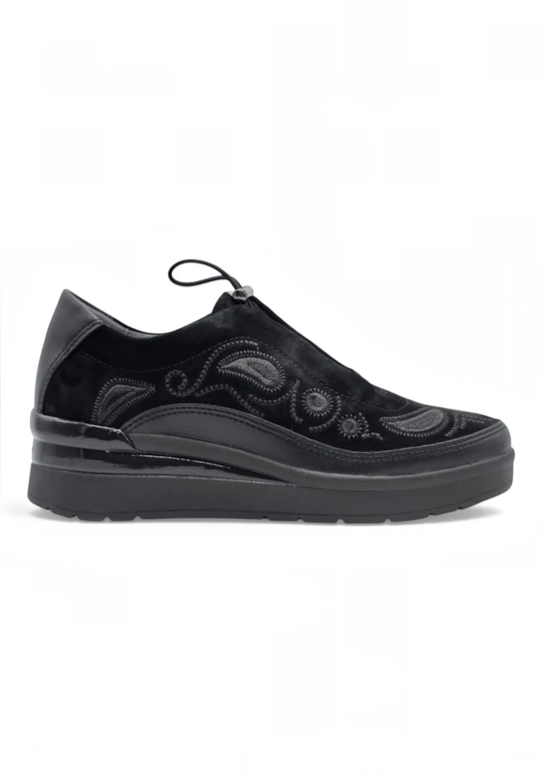 Zapato cuña Stonefly mod. 219980 de Ante en negro
