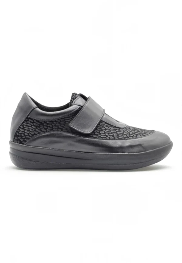Zapato cómodo Dr. Cutillas mod. 50753 de Piel Napa Elást en negro